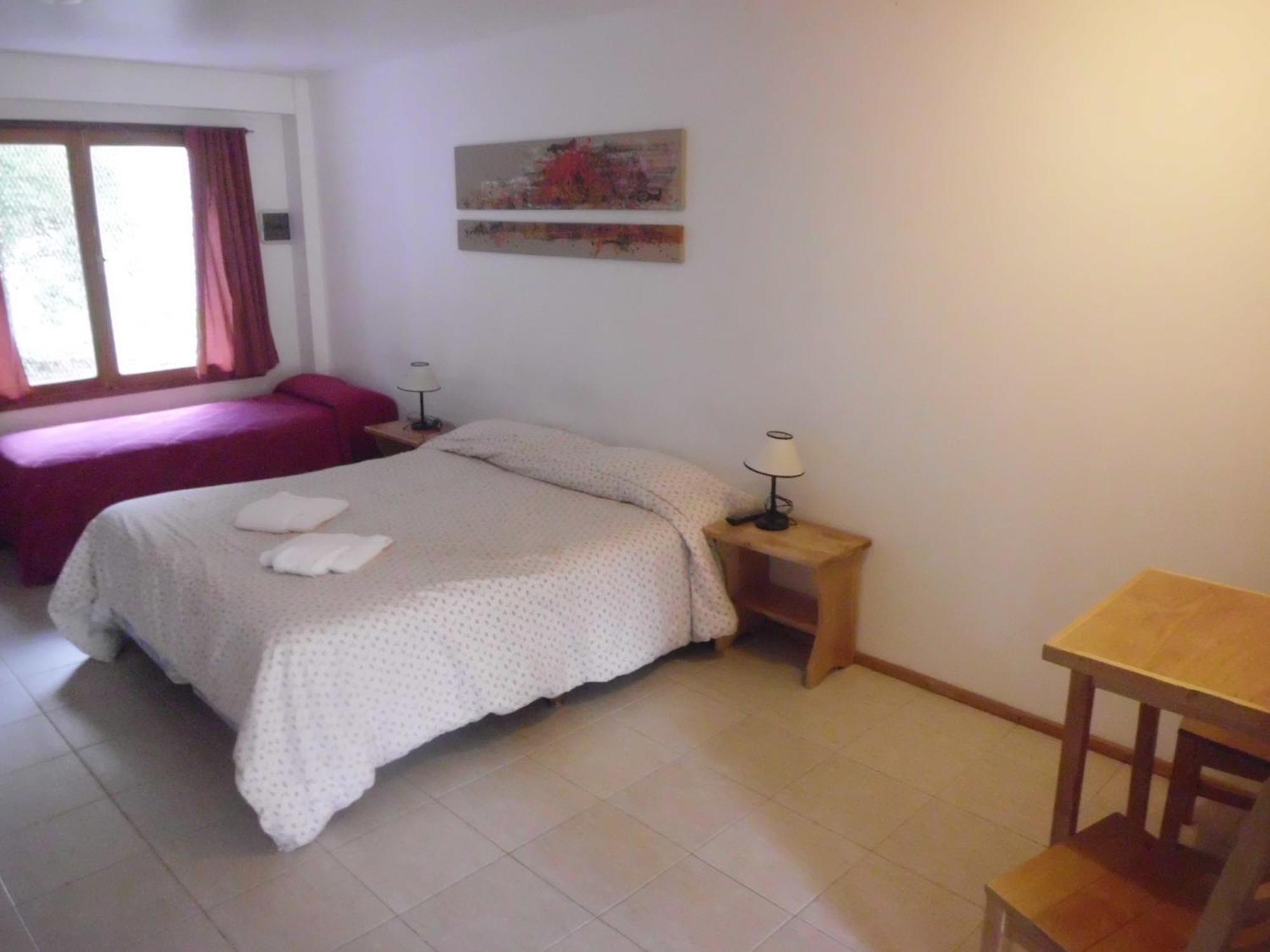 Rukalhue Hostel San Martin de los Andes Room photo