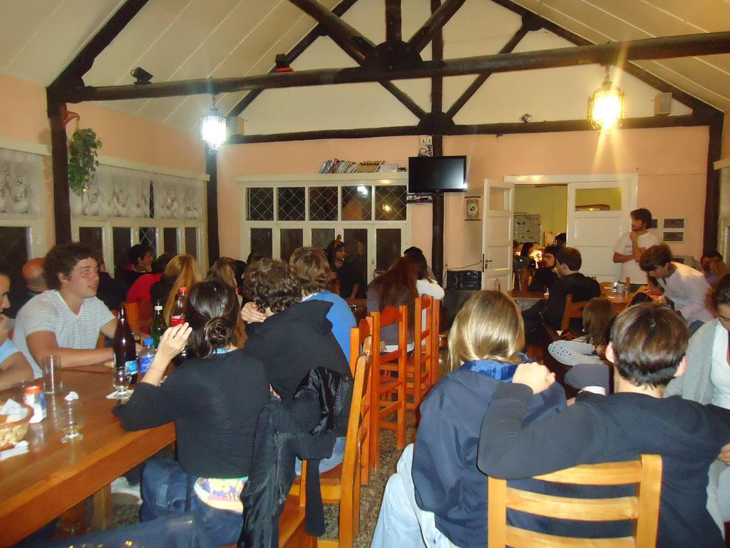 Rukalhue Hostel San Martin de los Andes Exterior photo
